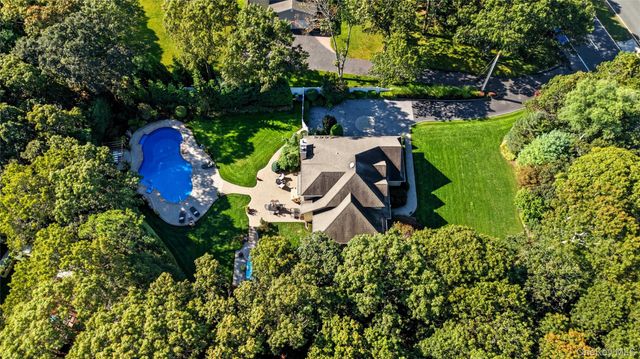 21 E Moriches Riverhead Road, East Moriches, NY 11940