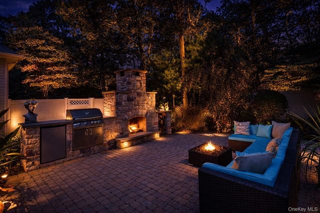 21 E Moriches Riverhead Road, East Moriches, NY 11940