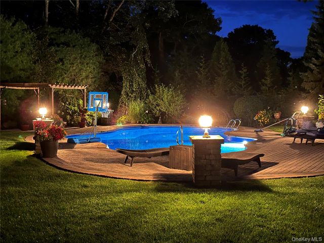 21 E Moriches Riverhead Road, East Moriches, NY 11940