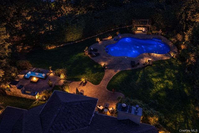 21 E Moriches Riverhead Road, East Moriches, NY 11940