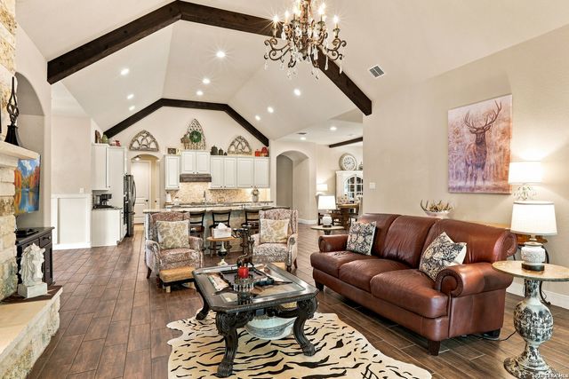137 SENDERA WAY, Canyon Lake, TX 78133