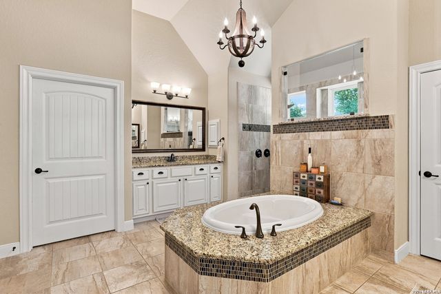 137 SENDERA WAY, Canyon Lake, TX 78133
