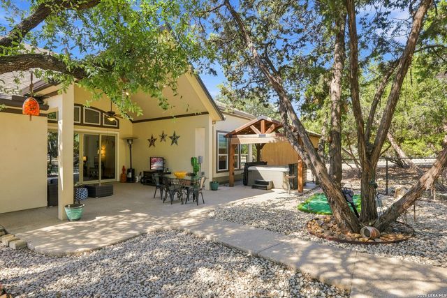 137 SENDERA WAY, Canyon Lake, TX 78133
