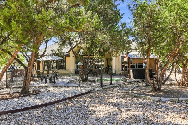 137 SENDERA WAY, Canyon Lake, TX 78133