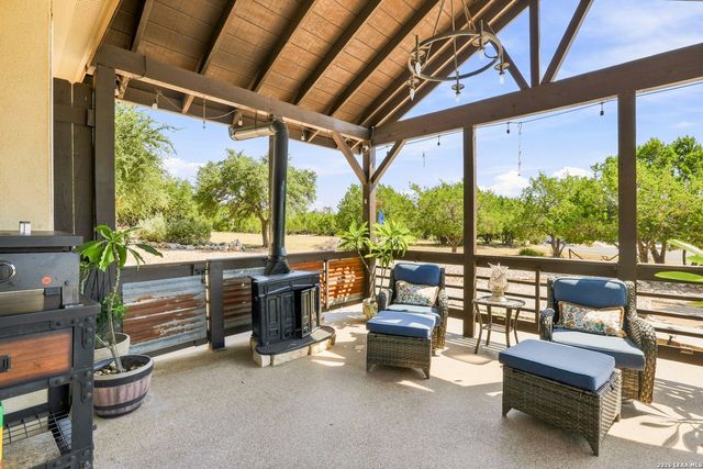 137 SENDERA WAY, Canyon Lake, TX 78133