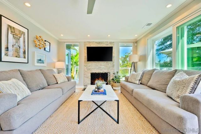 7904 Calle De La Plata, La Jolla, CA 92037