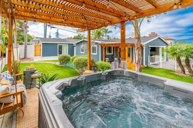 7904 Calle De La Plata, La Jolla, CA 92037