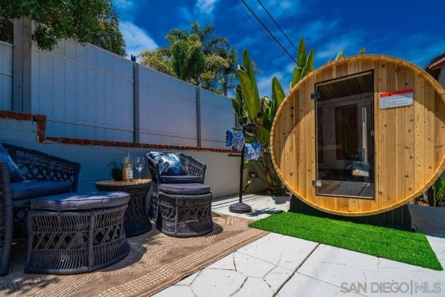 7904 Calle De La Plata, La Jolla, CA 92037