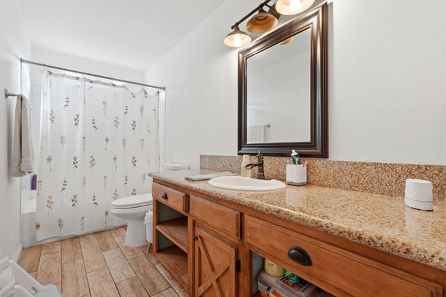 4297 W Brown Avenue, Fresno, CA 93722