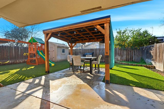 4297 W Brown Avenue, Fresno, CA 93722