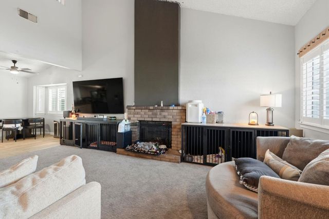 4297 W Brown Avenue, Fresno, CA 93722