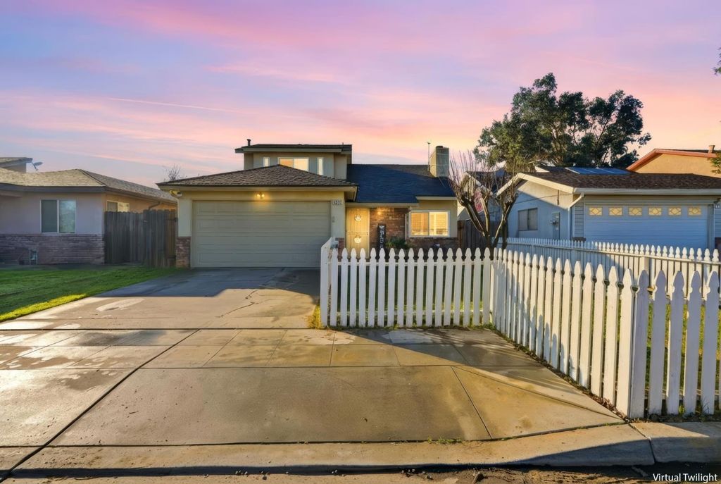 4297 W Brown Avenue, Fresno, CA 93722
