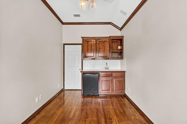 6201 Denain Dr, Corpus Christi, TX 78414
