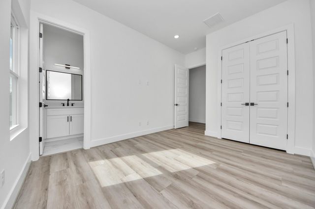 2408 Lorraine Street, Houston, TX 77026