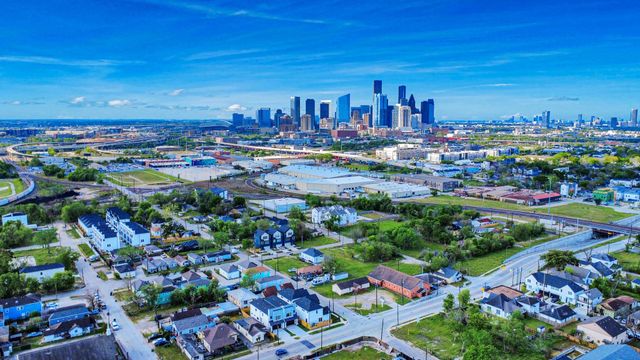 2408 Lorraine Street, Houston, TX 77026