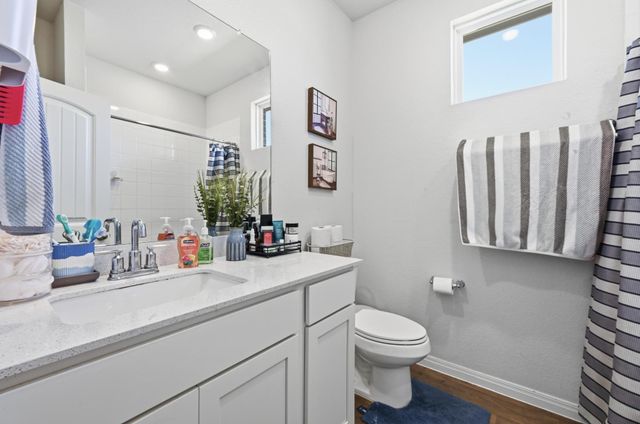 201 Connor LN, Georgetown, TX 78626