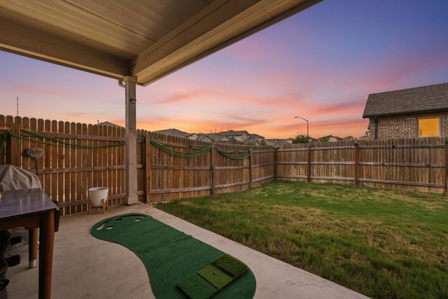 201 Connor LN, Georgetown, TX 78626