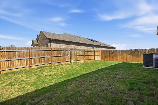 201 Connor LN, Georgetown, TX 78626