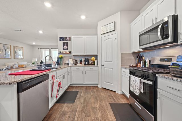 201 Connor LN, Georgetown, TX 78626