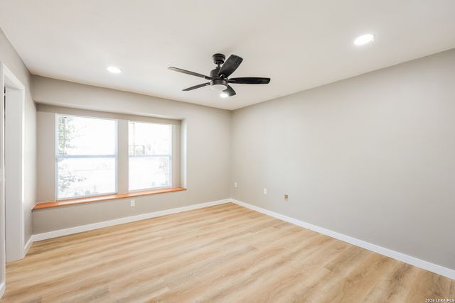 7030 Settlers Rdg, Leon Valley, TX 78238