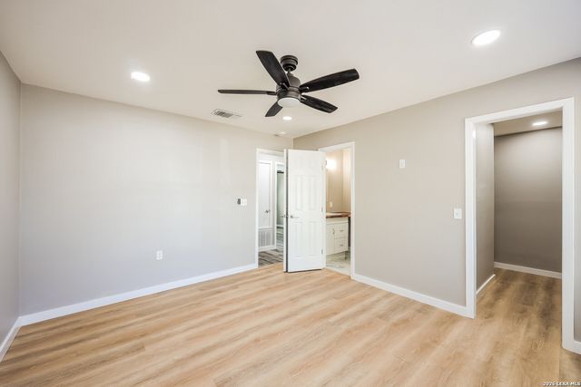 7030 Settlers Rdg, Leon Valley, TX 78238