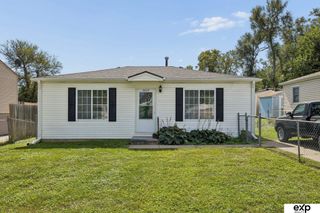 6609 A Street, Omaha, NE 68106