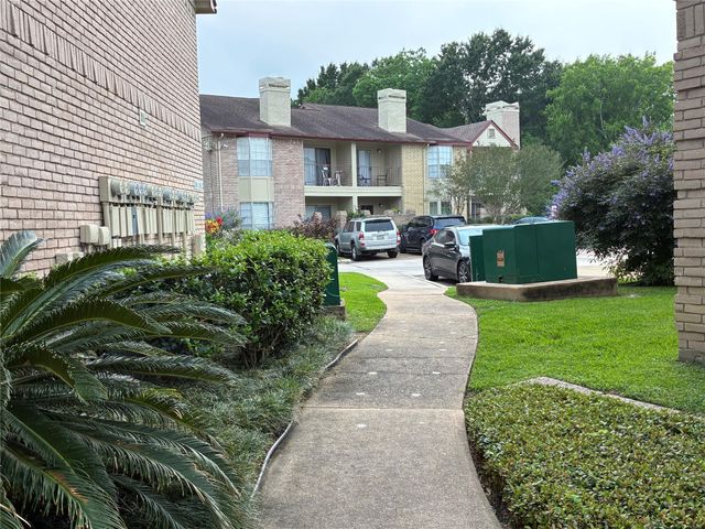 2120 El Paseo Street 1901, Houston, TX 77054