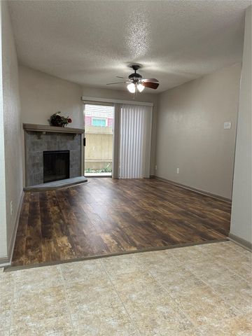 2120 El Paseo Street 1901, Houston, TX 77054