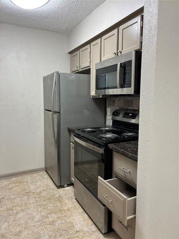 2120 El Paseo Street 1901, Houston, TX 77054