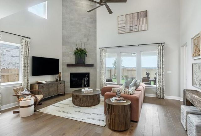 162 Milam Creek DR, Kyle, TX 78640