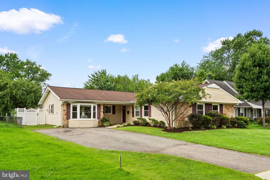 12327 FLAMINGO LN, Bowie, MD 20715