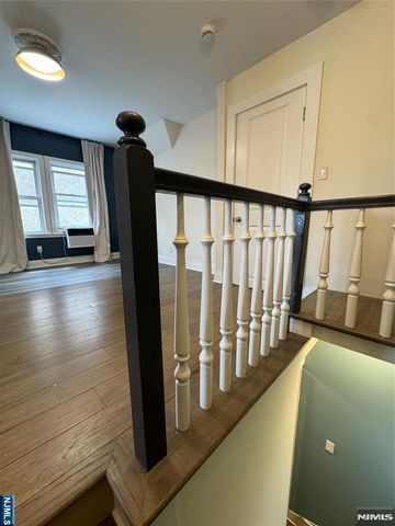 21 Valley Place 3, Edgewater, NJ 07020