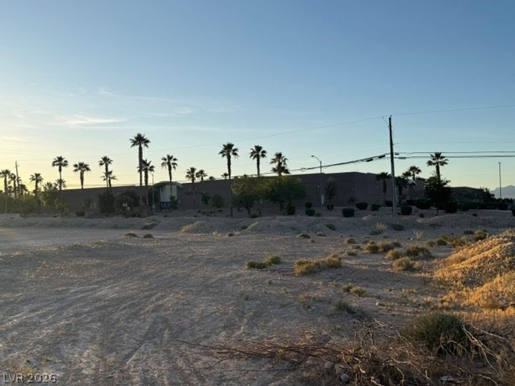 Red Coach Avenue, Las Vegas, NV 89129 — photo 2