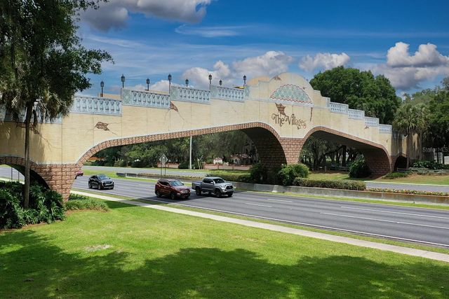 17520 SE 159TH TERRACE, Weirsdale, FL 32195