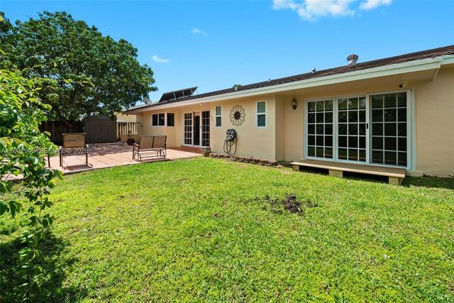 20001 NW 62nd Ct 20001, Hialeah, FL 33015