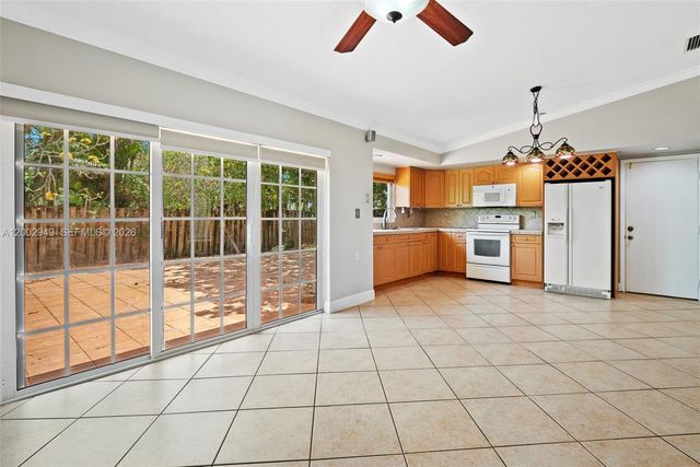 20001 NW 62nd Ct 20001, Hialeah, FL 33015