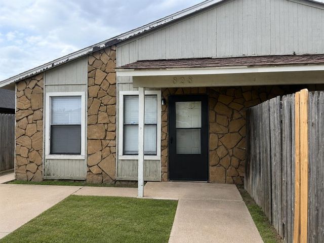 828 NW 113th Street, Oklahoma City, OK 73114
