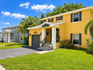 5788 Woodland Point Drive, Tamarac, FL 33319
