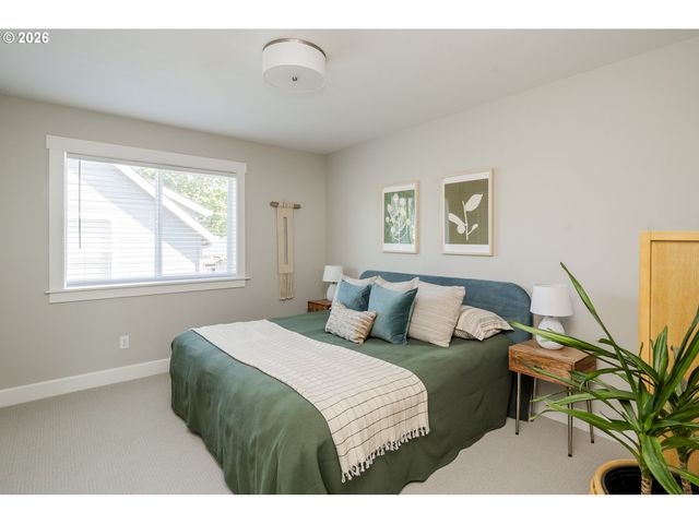 9446 N TYLER Ave A, Portland, OR 97203
