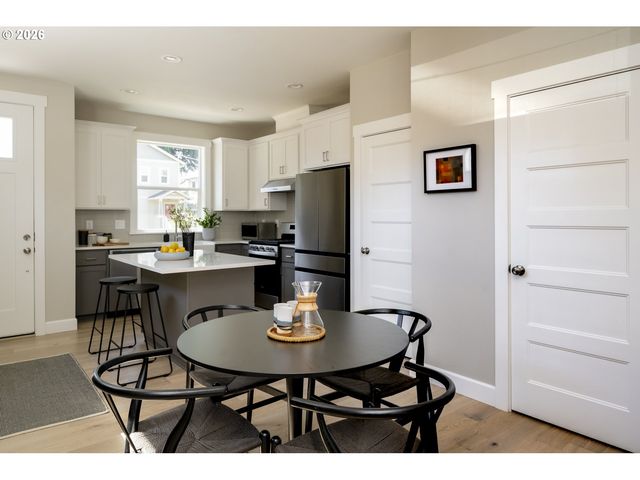 9446 N TYLER Ave A, Portland, OR 97203