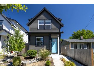 9446 N TYLER Ave A, Portland, OR 97203