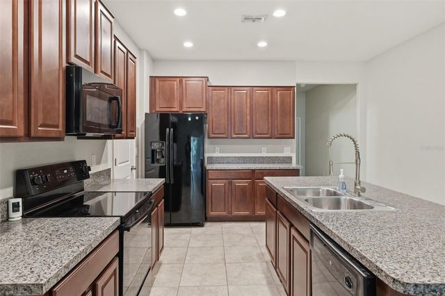 10407 LAKE MONTAUK DRIVE, Riverview, FL 33578