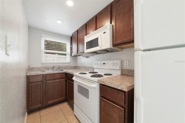 1048 CRYSTAL BOWL CIRCLE, Casselberry, FL 32707