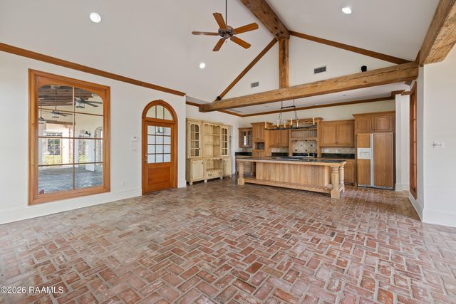 106 Kings Walk, Lafayette, LA 70503