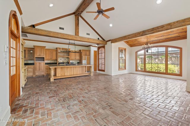 106 Kings Walk, Lafayette, LA 70503