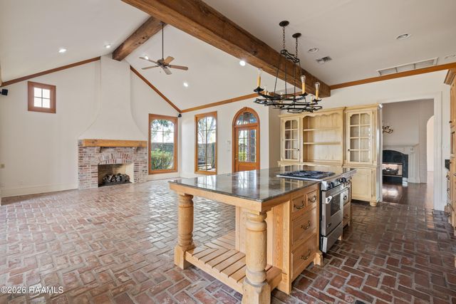 106 Kings Walk, Lafayette, LA 70503