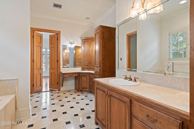 106 Kings Walk, Lafayette, LA 70503