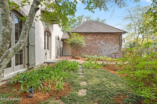 106 Kings Walk, Lafayette, LA 70503