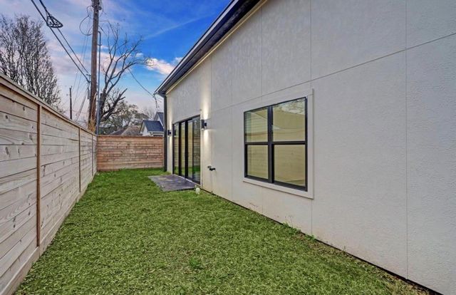 1709 Reverse Street, Houston, TX 77055