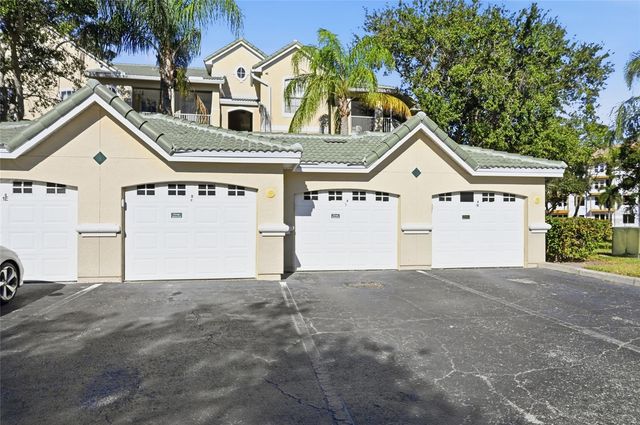 5122 NORTHRIDGE ROAD 210, Sarasota, FL 34238